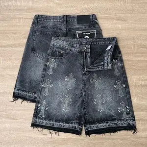 Designer-Inspired Men’S Denim Shorts – Trendy Rugged