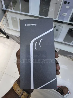 New Samsung Galaxy Z Flip 128 GB Black