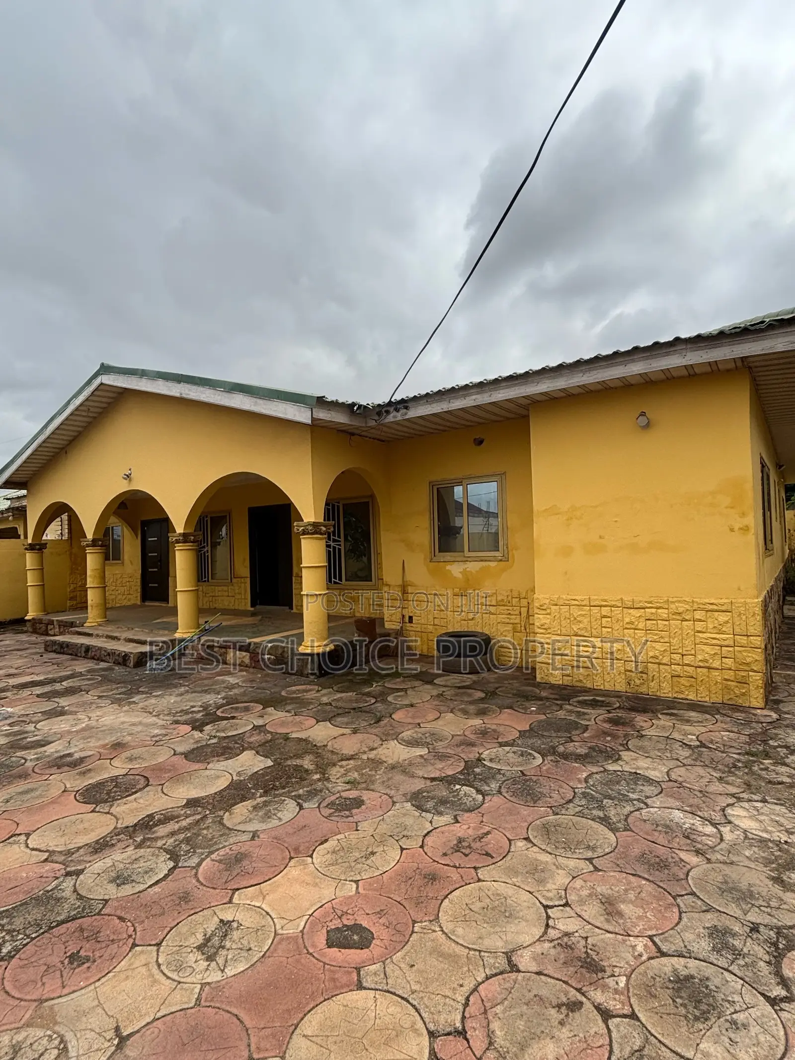 4bdrm Apartment in East Legon for rent
