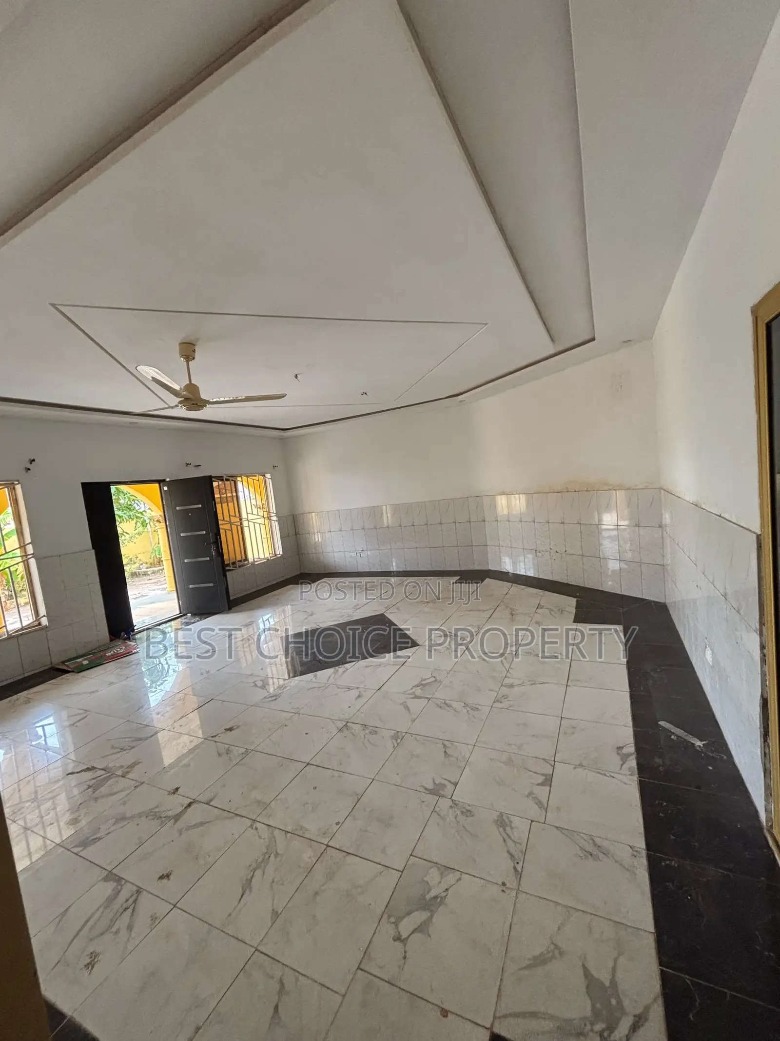 4bdrm Apartment in East Legon for rent