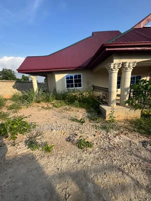 5bdrm House in Ofinso, Kumasi Metropolitan for sale