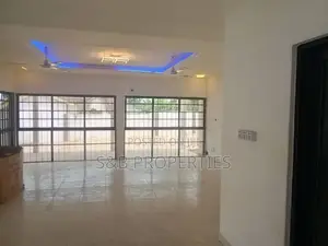 4bdrm House in Ashomang Estate for sale