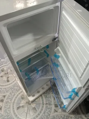 Smart Life Silver Locking Wp-115a Model Westpool 95l Fridge