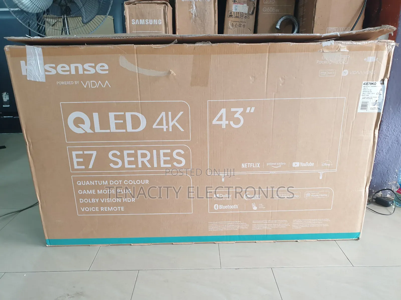 Qled Hisense 43"Smart Uhd HDR Edgeless Tv