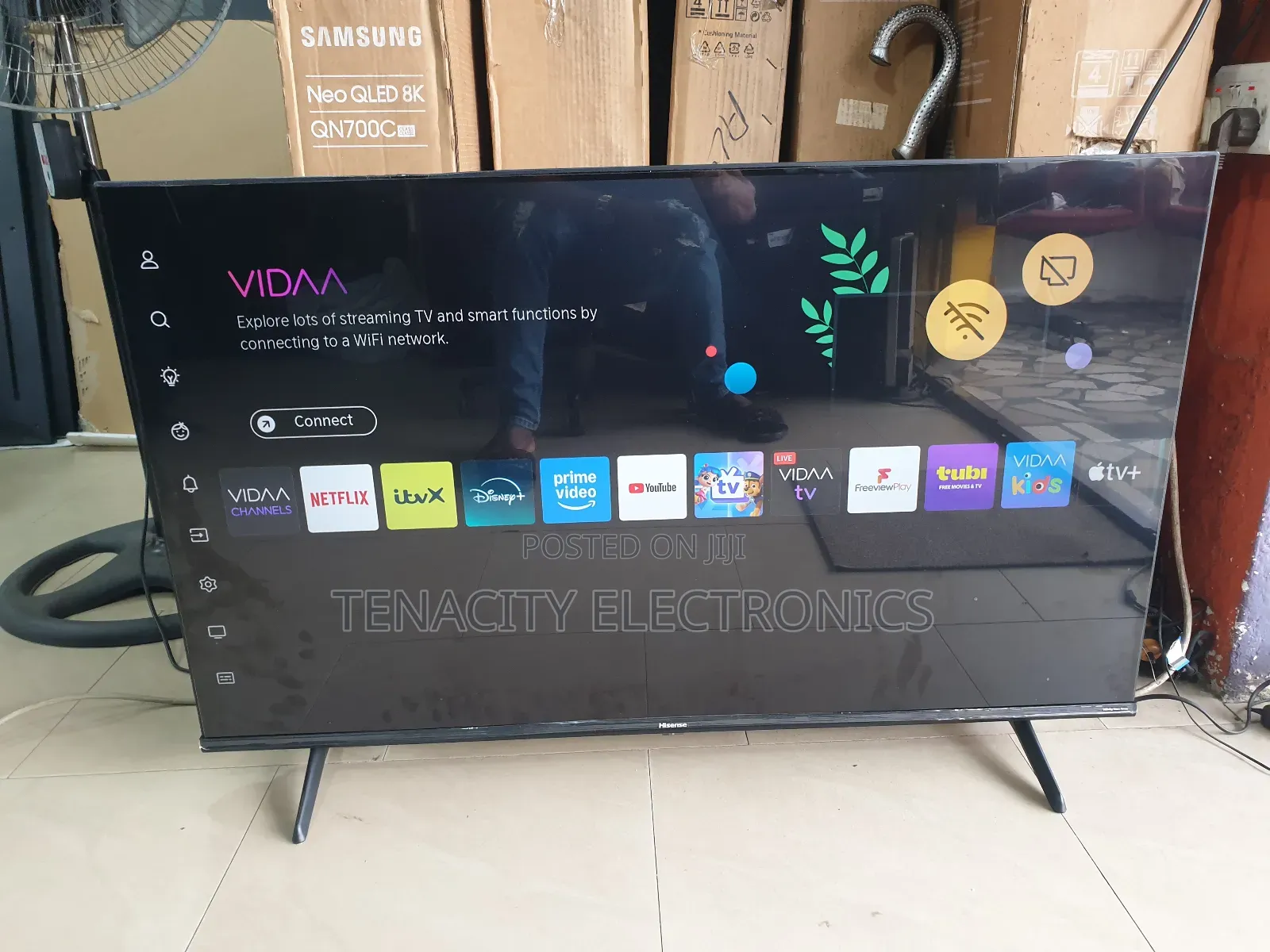 Qled Hisense 43"Smart Uhd HDR Edgeless Tv