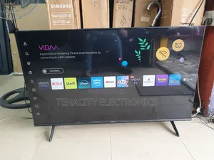Qled Hisense 43"Smart Uhd HDR Edgeless Tv