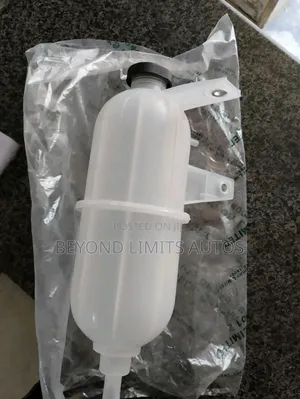 Toyota Hilux/Vigo Reservoir Bottle 1kd/1kd