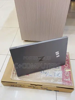 New Laptop HP ZBook Firefly 15 G7 16GB Intel Core I7 SSD 512GB