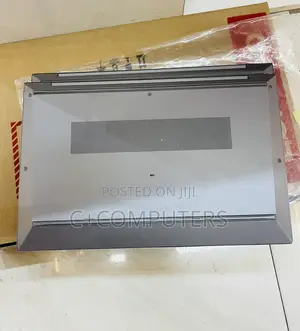 New Laptop HP ZBook Firefly 15 G7 16GB Intel Core I7 SSD 512GB