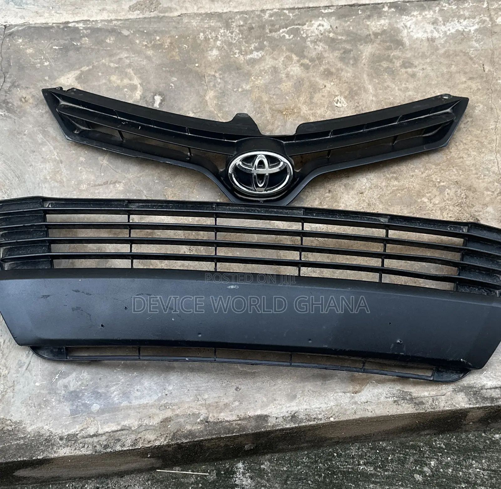 Toyota Corolla 2014 to 2017 Top and Down Grill