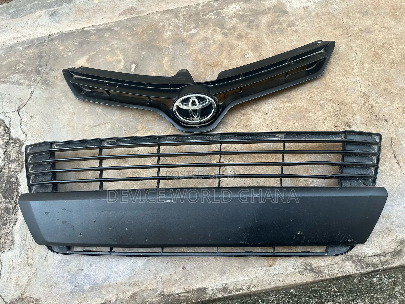 Toyota Corolla 2014 to 2017 Top and Down Grill