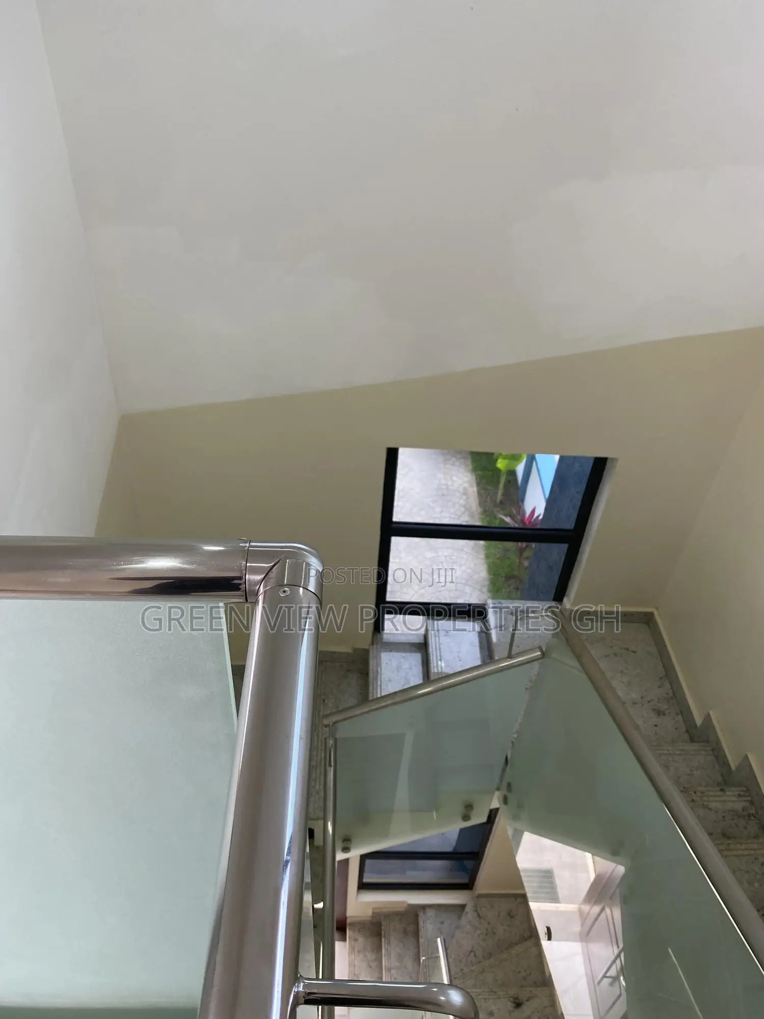 Furnished 4bdrm Duplex in West Hills Mall Area for rent