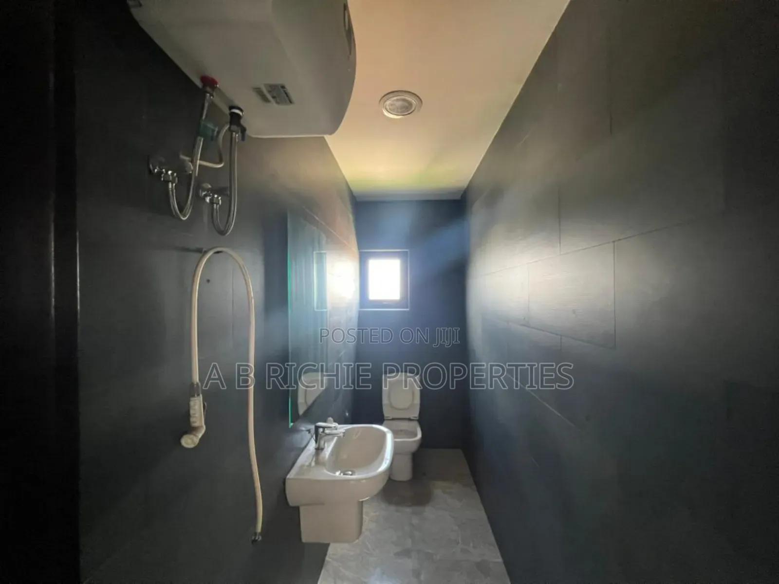 2bdrm Apartment in Ab Richie Properties, Abelemkpe for sale