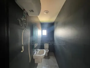 2bdrm Apartment in Ab Richie Properties, Abelemkpe for sale