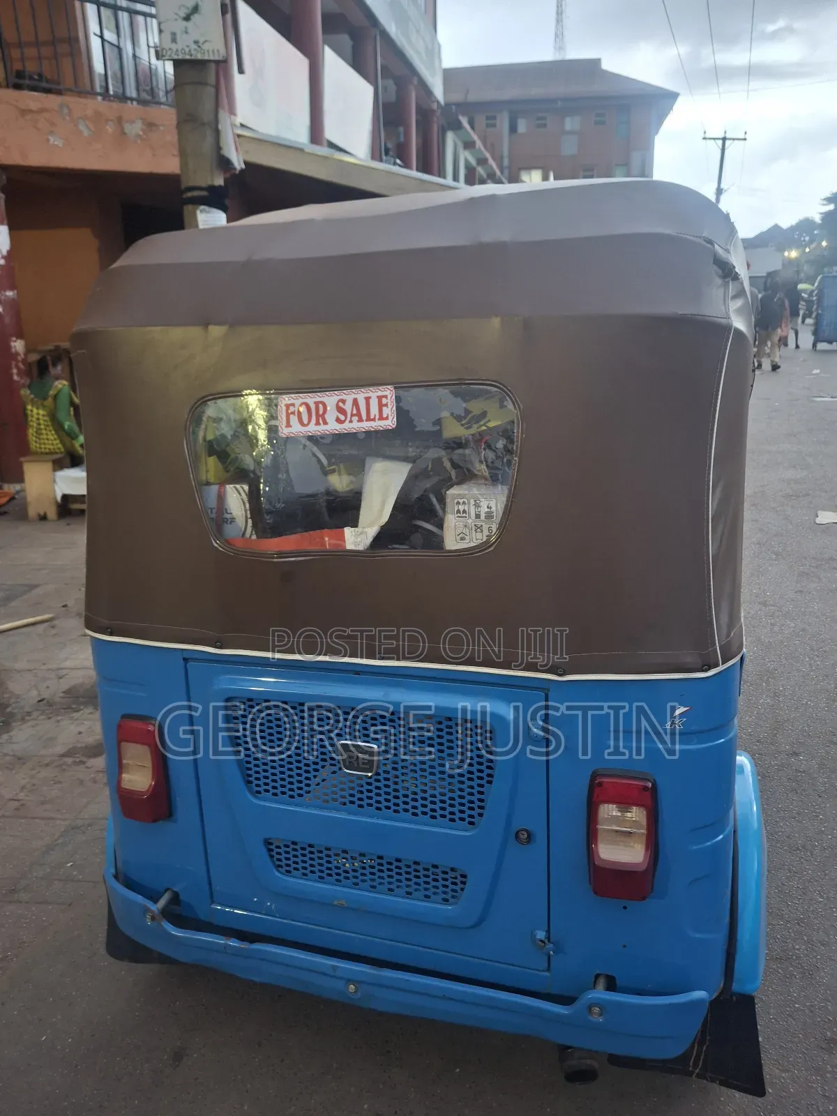 Bajaj RE 2025 Blue