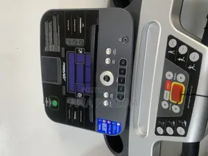 Life Fitness Treadmill 150kg