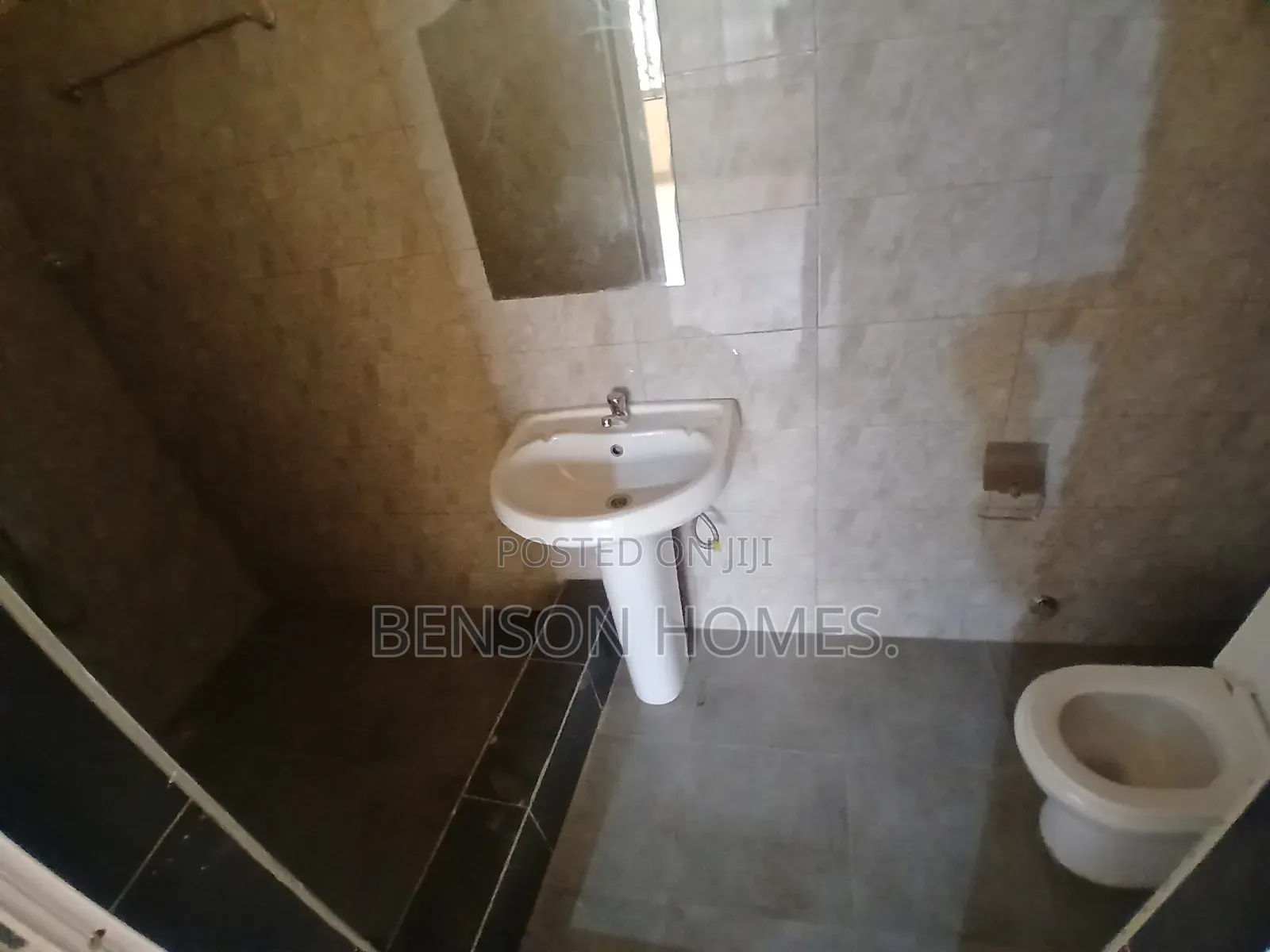 1bdrm Apartment in Agbogba for rent