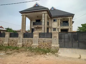 5bdrm House in Buoho Sasa, Kumasi Metropolitan for sale
