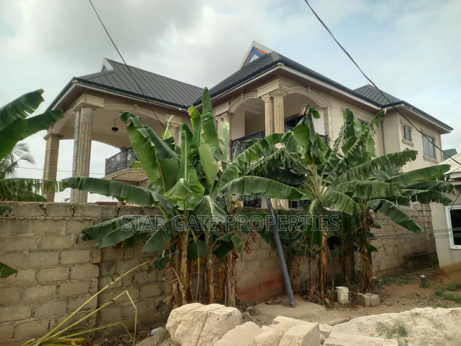 5bdrm House in Buoho Sasa, Kumasi Metropolitan for sale