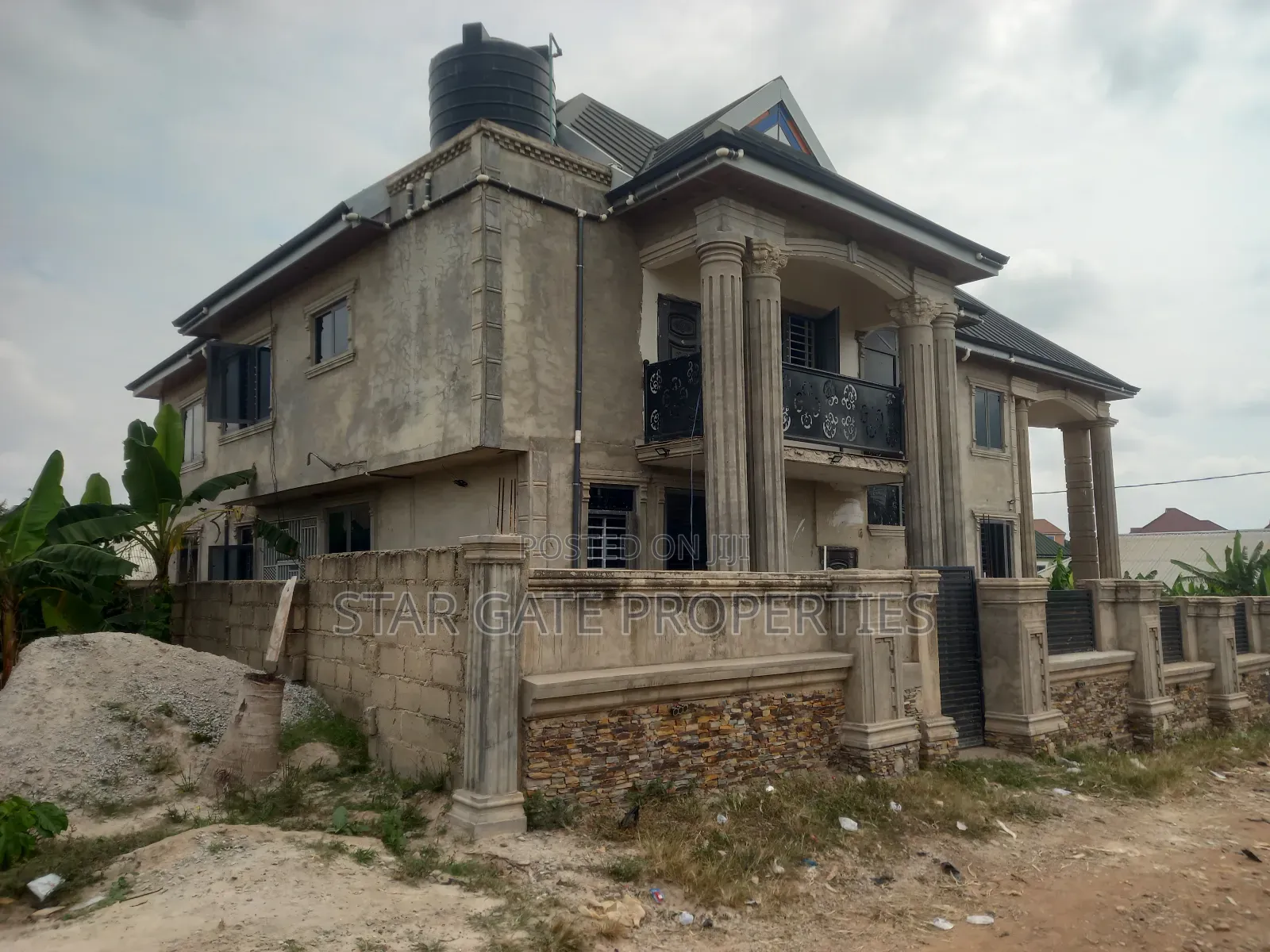 5bdrm House in Buoho Sasa, Kumasi Metropolitan for sale