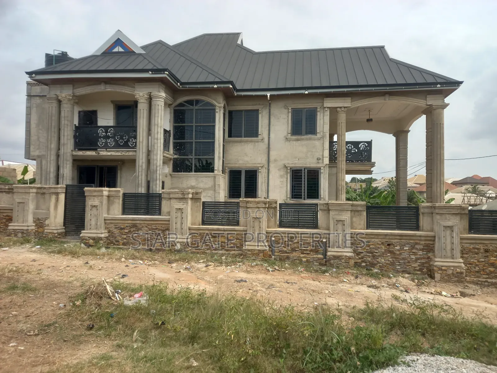 5bdrm House in Buoho Sasa, Kumasi Metropolitan for sale