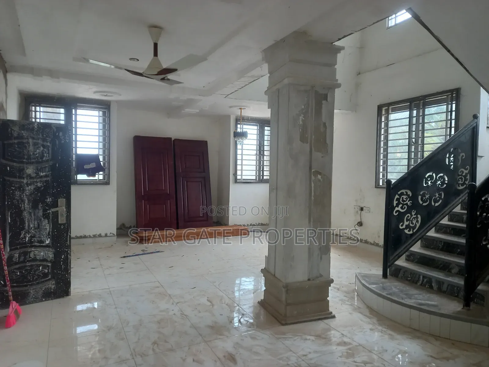 5bdrm House in Buoho Sasa, Kumasi Metropolitan for sale