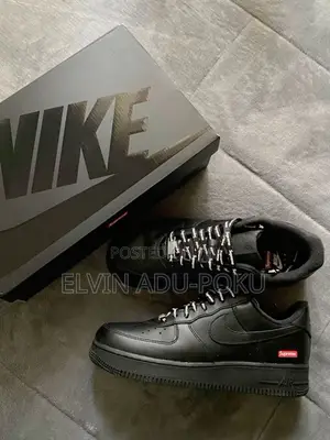 Nike Supreme Air Force 1 Low “ Mini Logo Box Black “