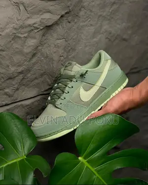 Nike Dunk Low Retro Premium Oil Green