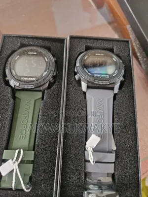 Naviforce Nf7104 Watch