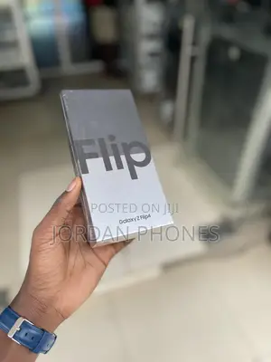 New Samsung Galaxy Z Flip4 256 GB Black