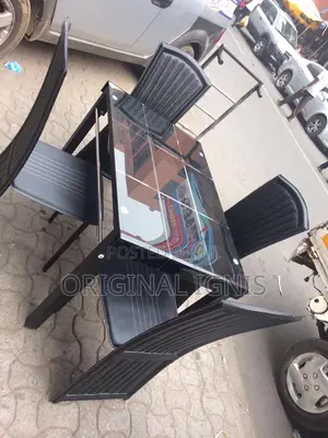 Glass Dinning Table With 4 Chairs