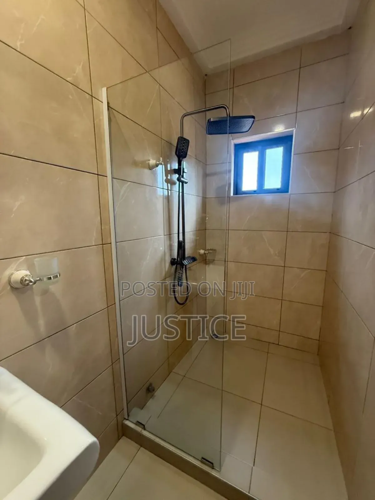 3bdrm Duplex in Oyarifa for rent