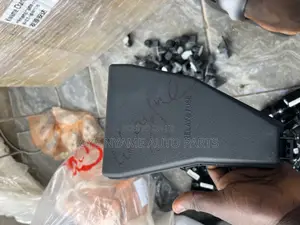 Toyota Highlander 2019:2015 Fuse Box Cover