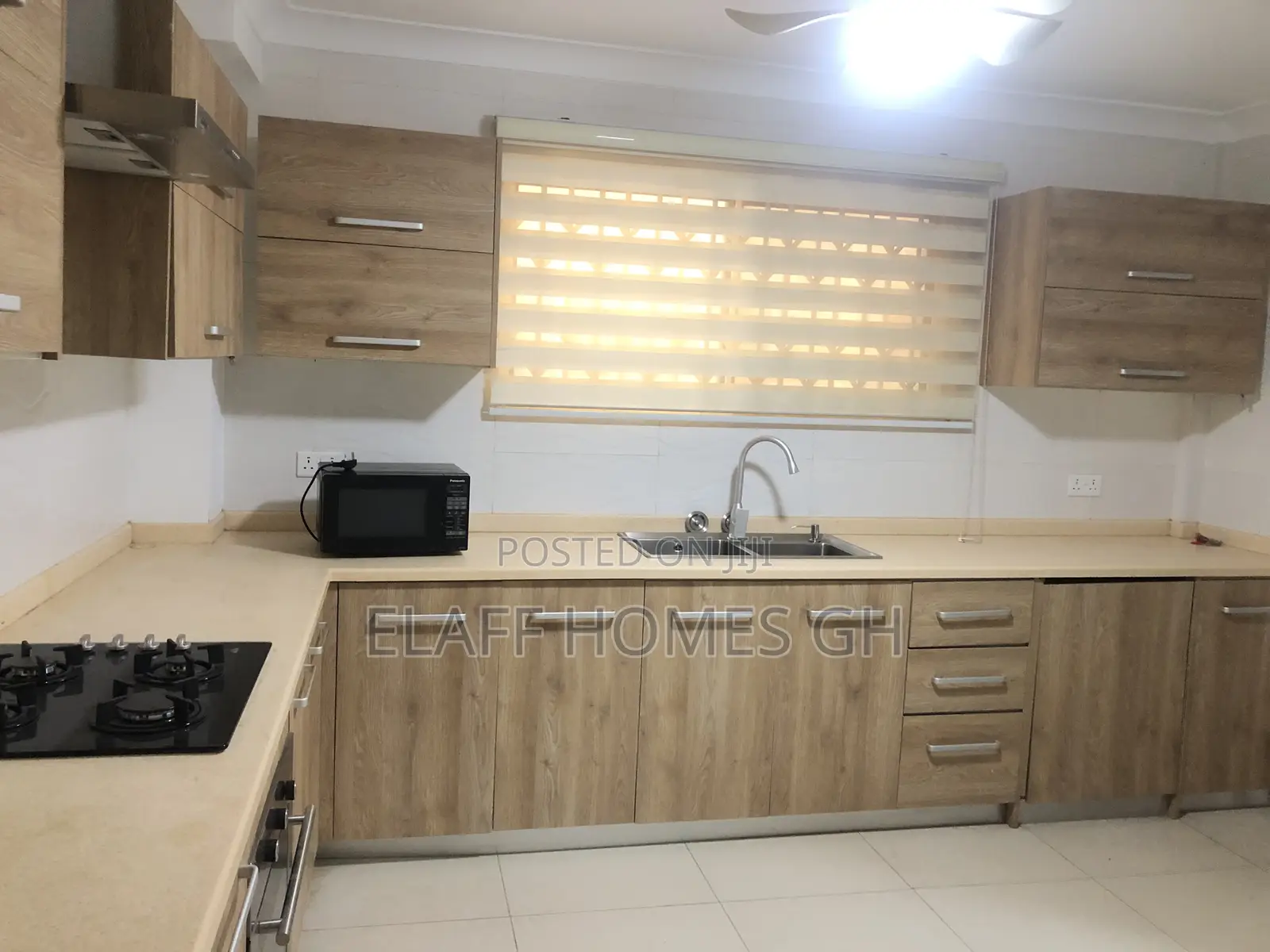 4bdrm Townhouse / Terrace in Elaffhomesgh, East Legon for rent