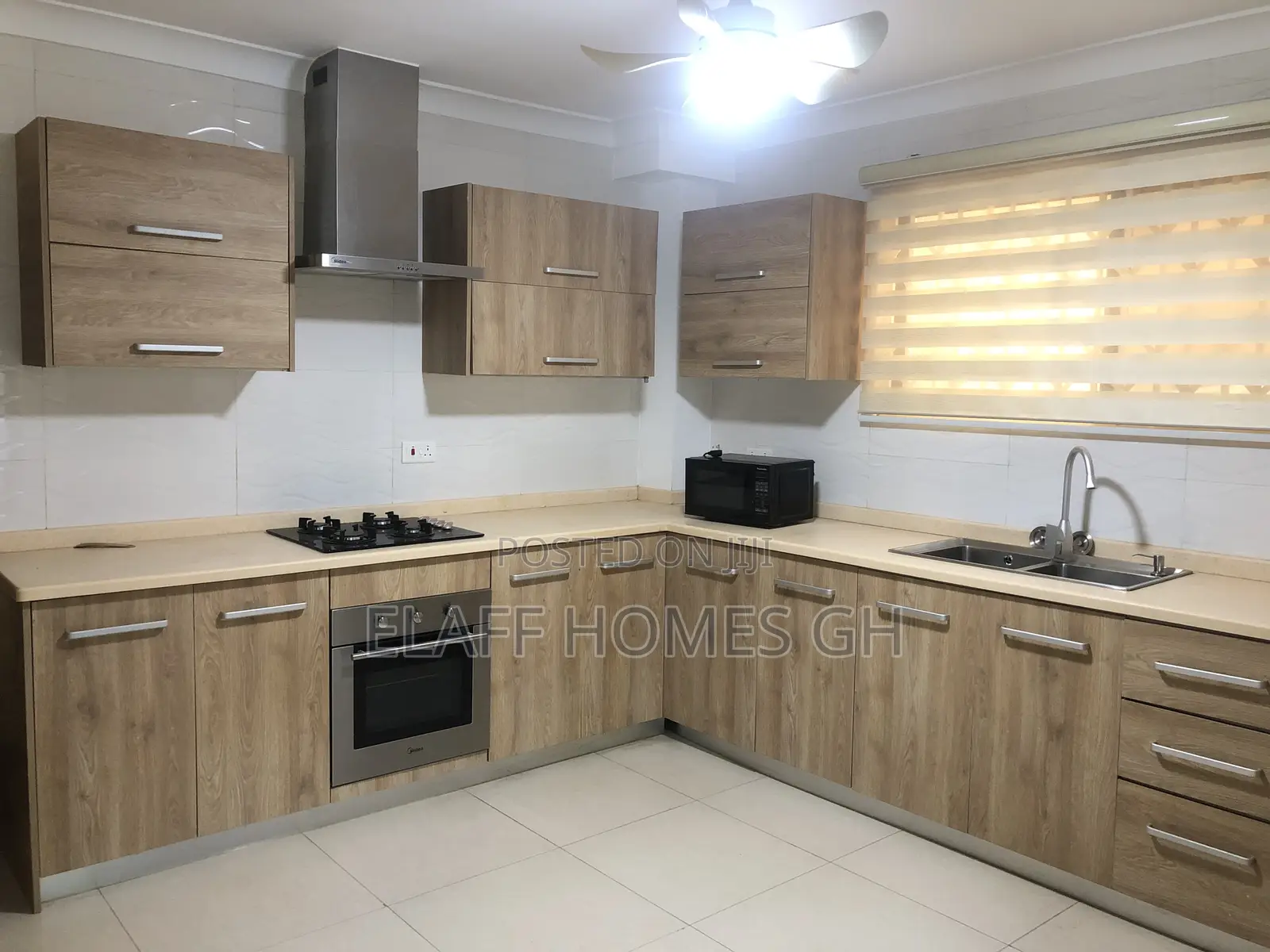 4bdrm Townhouse / Terrace in Elaffhomesgh, East Legon for rent