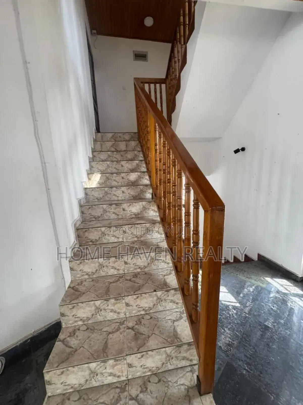 5bdrm House in Abelemkpe for rent