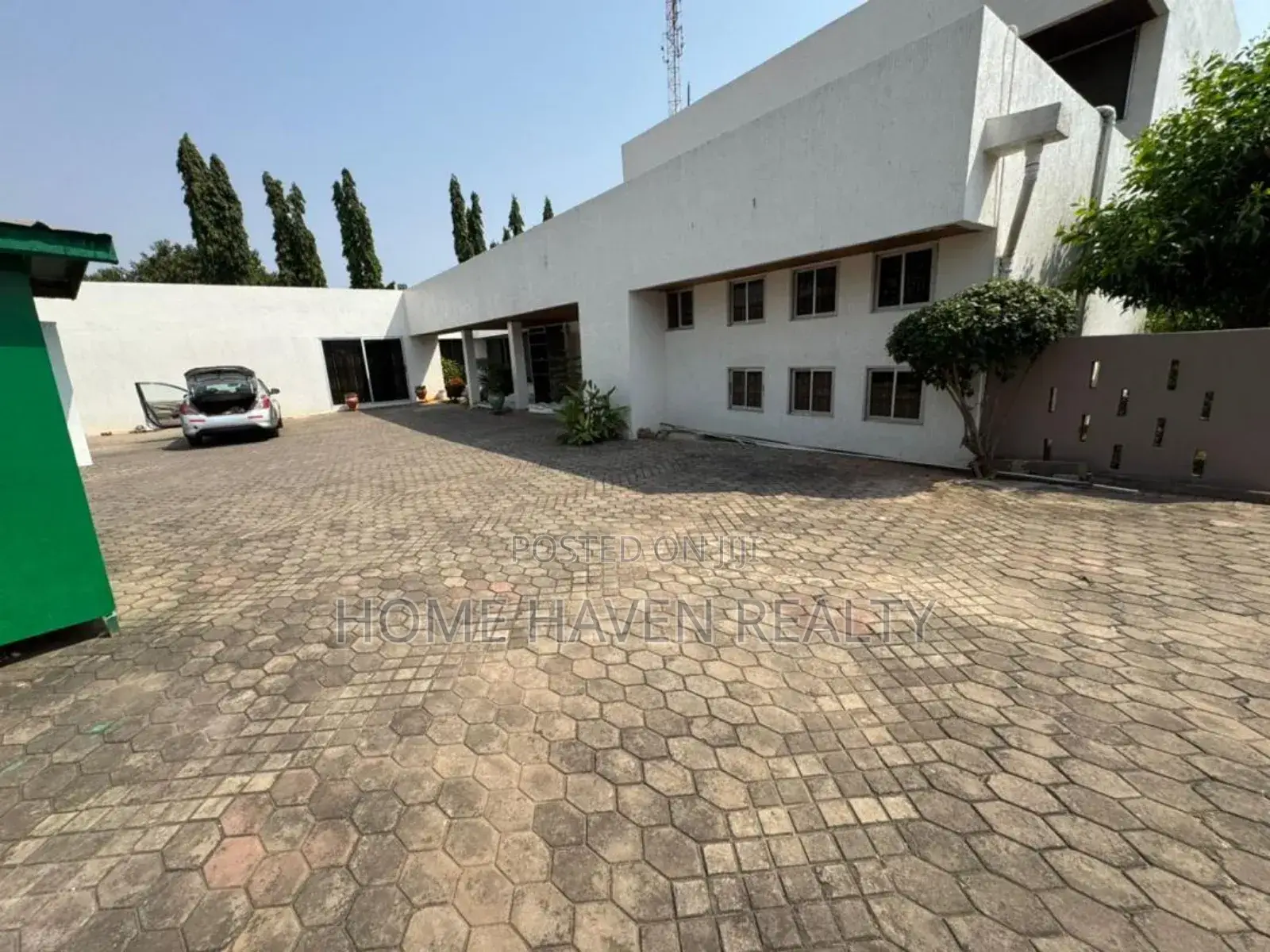 5bdrm House in Abelemkpe for rent