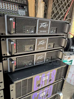 Peavey Cs - 2000watt Mid Amplifier