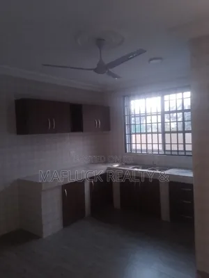 2bdrm Apartment in Lakeside Estate for rent