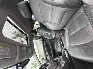 Hyundai Elantra Limited Sedan FWD (2.0L 4cyl 6A) 2017 Blue