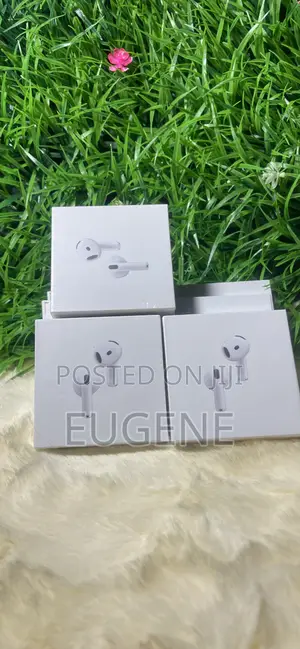 Apple Airpods 4 (4th Generation) With Wireless Charging Case