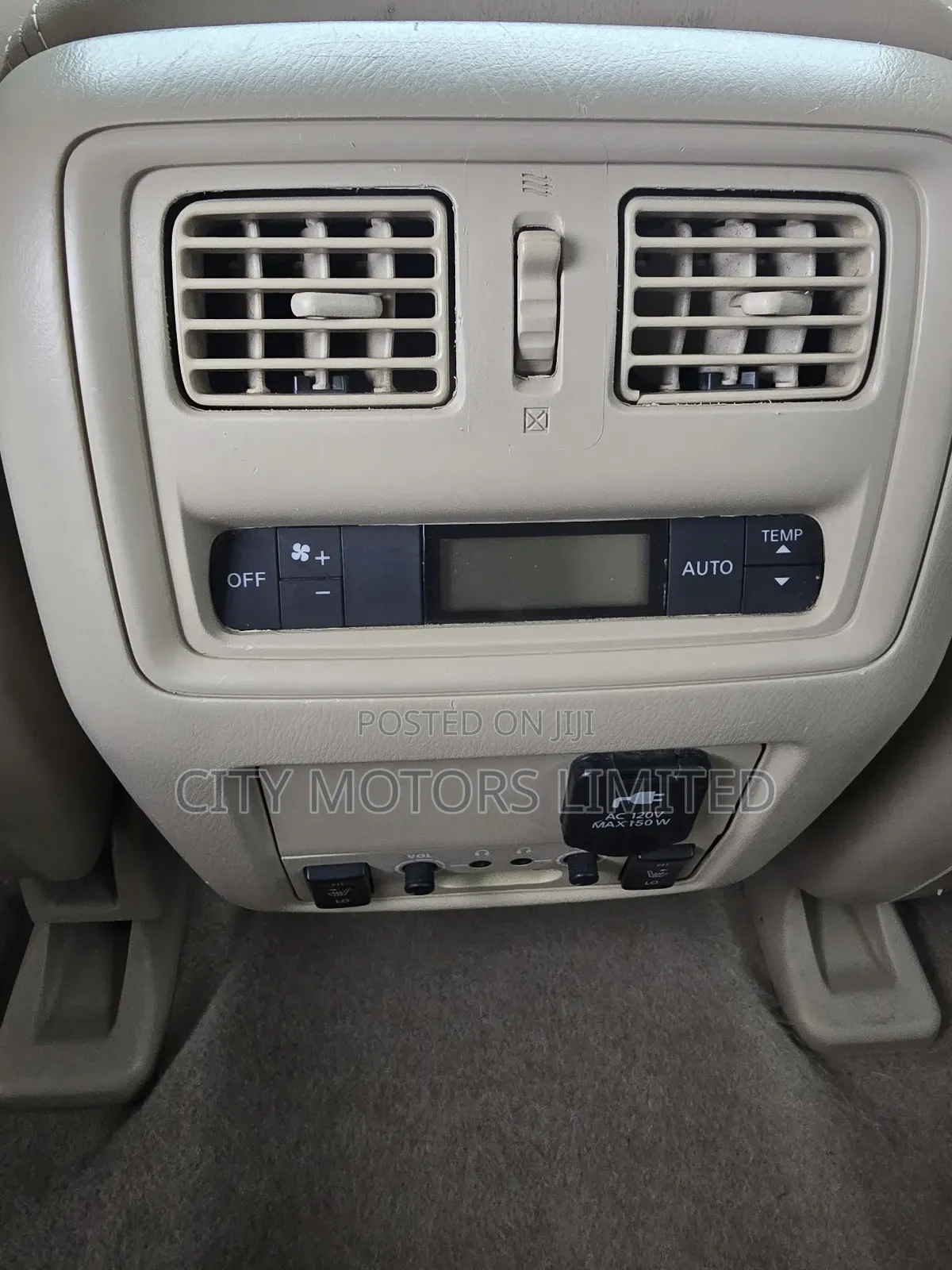 Nissan Pathfinder Platinum 4x4 2013 Black