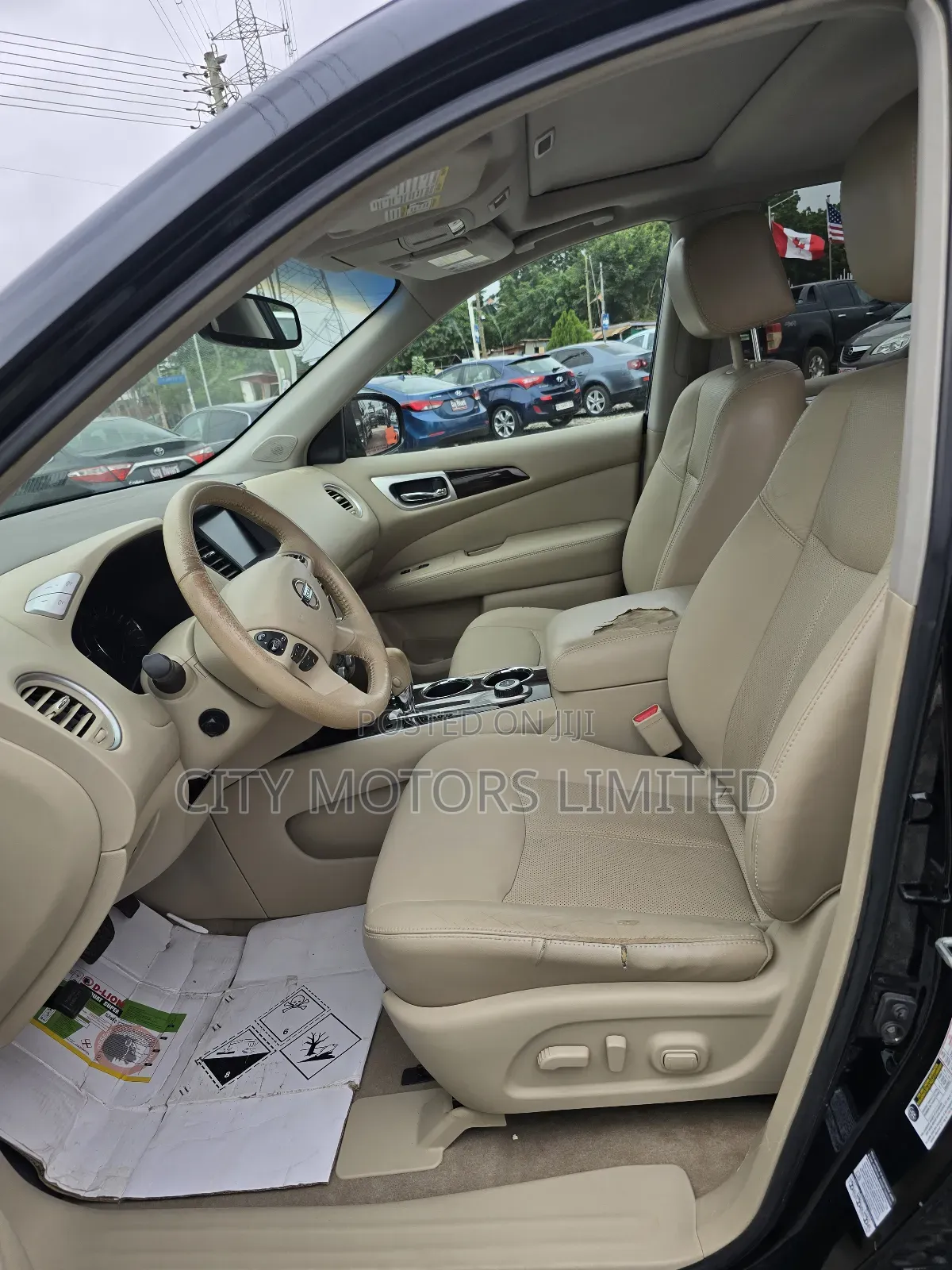 Nissan Pathfinder Platinum 4x4 2013 Black