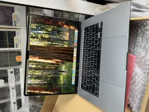 Laptop Apple MacBook Air 2023 M2 16GB Apple M2 SSD 256GB