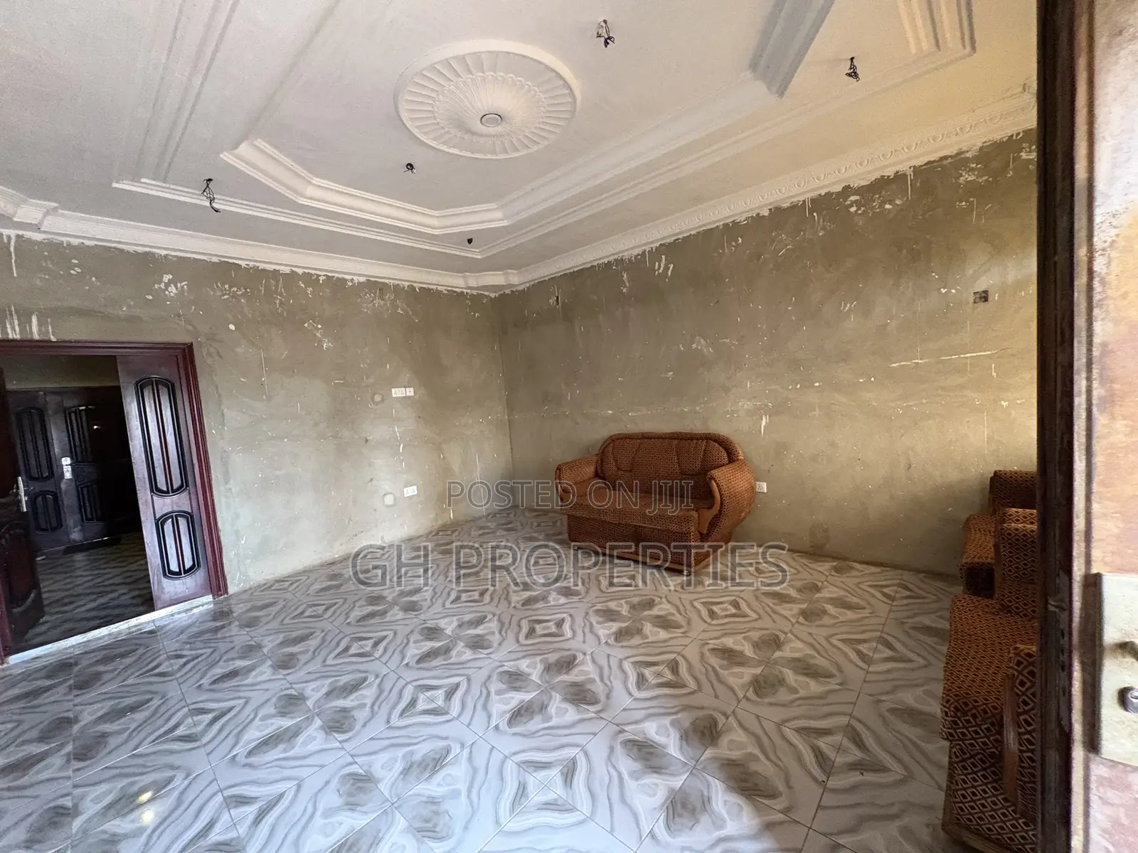 4bdrm Apartment in Sokoban,Wood Village, Kumasi Metropolitan for sale