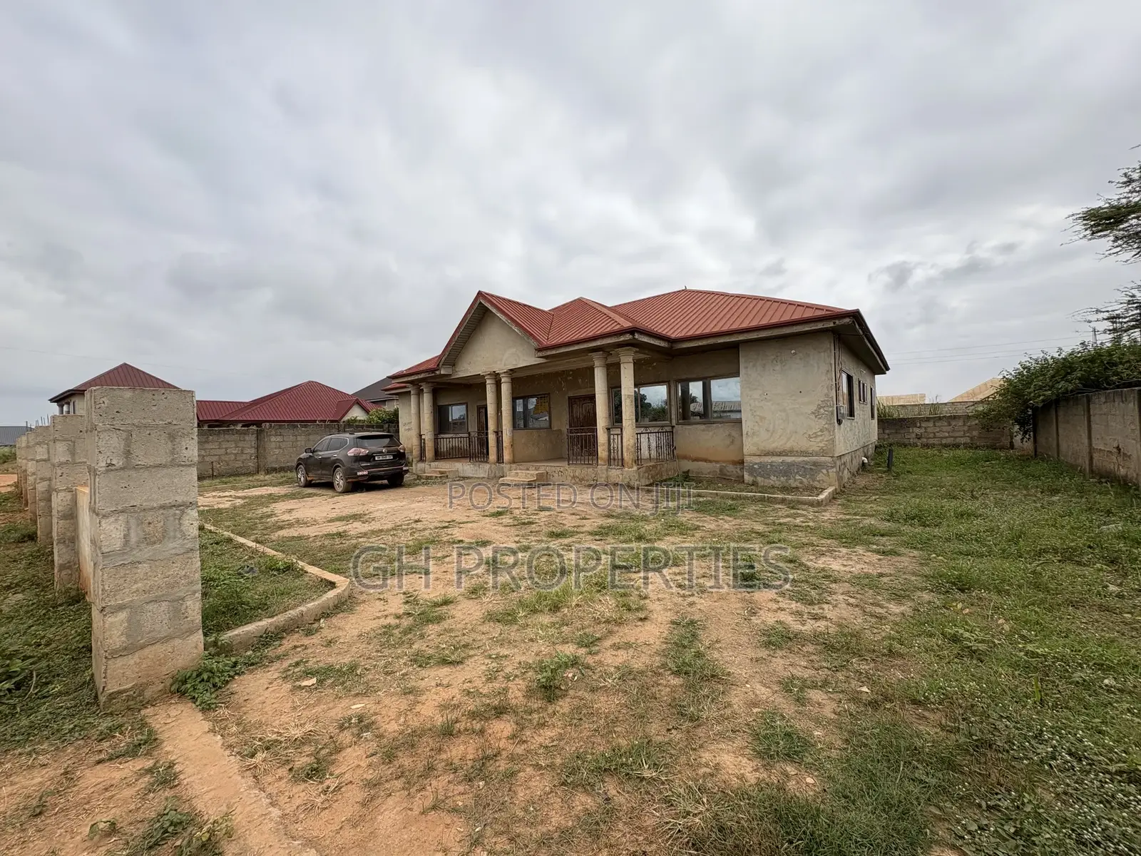 4bdrm Apartment in Sokoban,Wood Village, Kumasi Metropolitan for sale