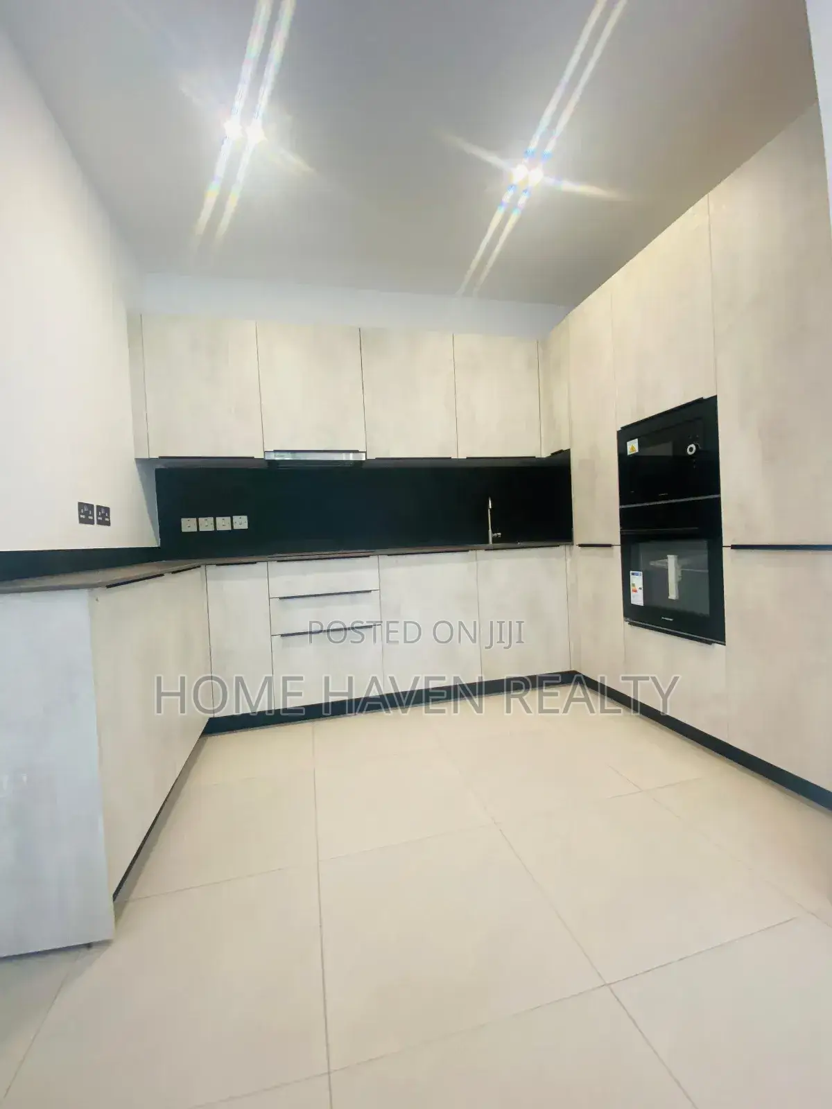 3bdrm House in Roman Ridge, Airport Residential Area for rent