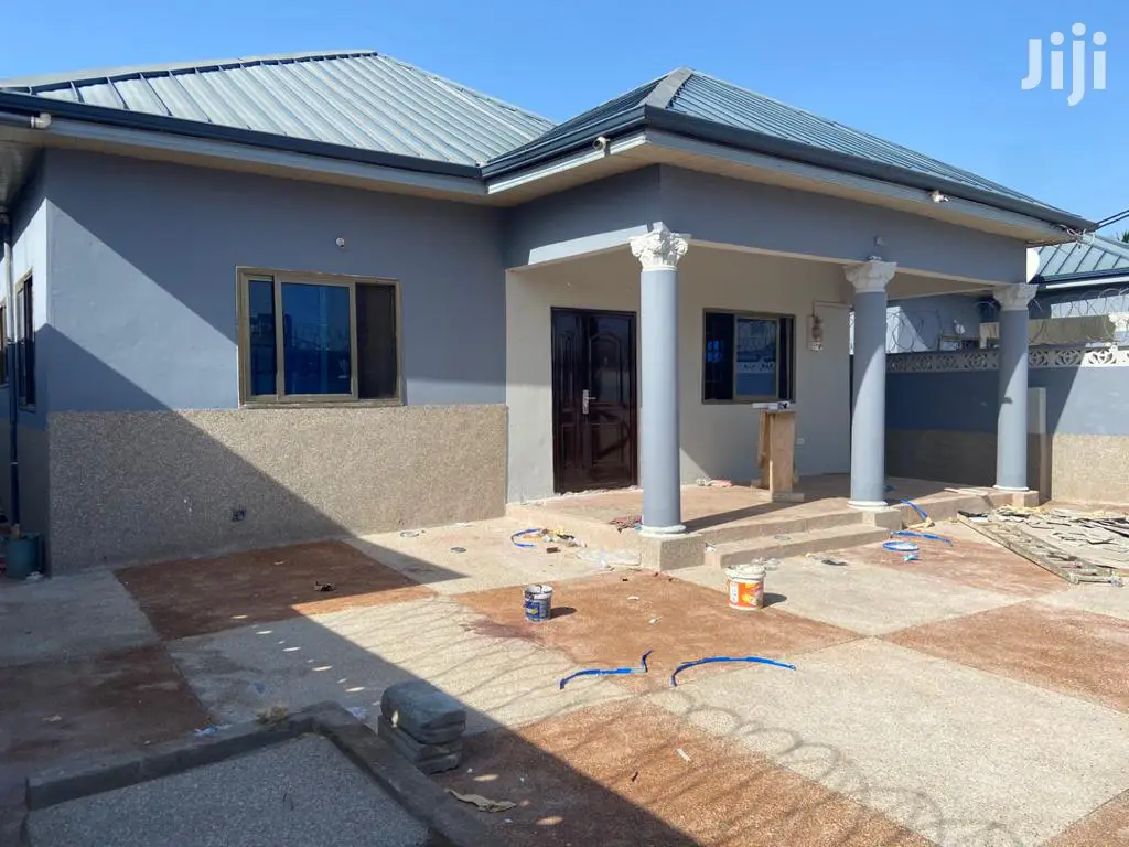 3bdrm House in Bronko Housing, Accra Metropolitan for rent