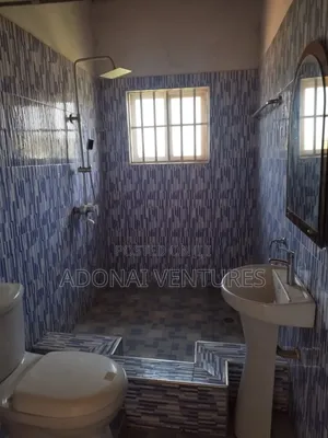 4bdrm House in Danyame, Kumasi Metropolitan for sale