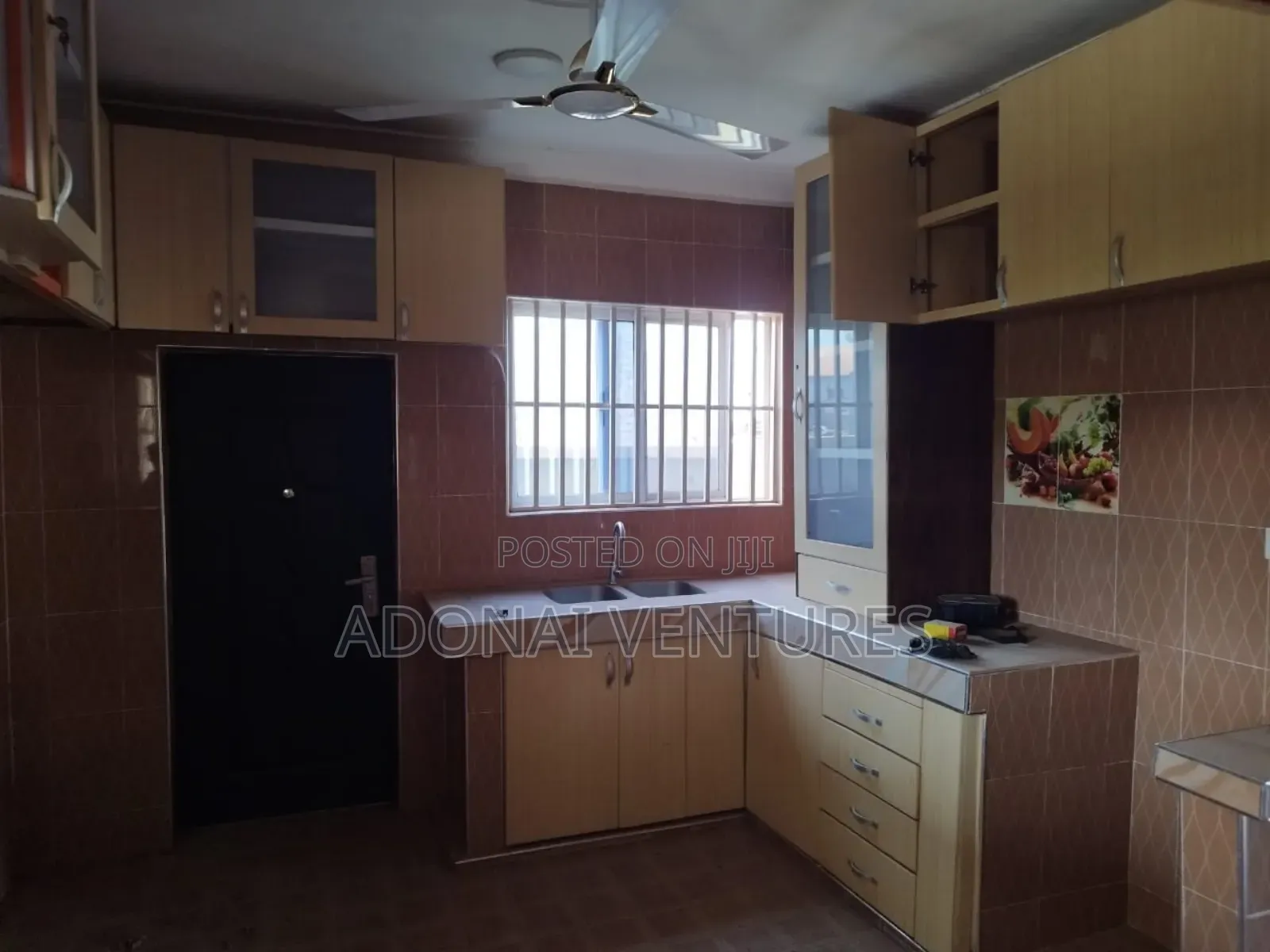 4bdrm House in Danyame, Kumasi Metropolitan for sale
